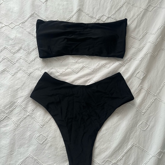 Bikini Lot - Picture 6 of 8